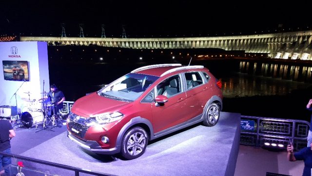 A Honda lan?ou o WR-V dentro da usina hidrel?trica de Itaipu em Foz do Igua?u no Paran?. Foto: Amauri Yamazaki