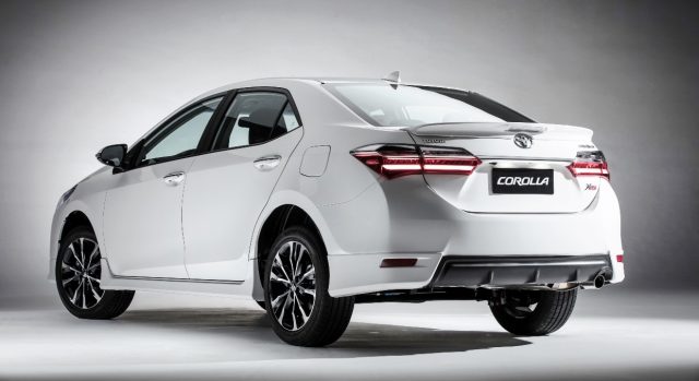 A linha 2018 do Corolla trouxe de volta o modelo XRS, com acabamento externo exportivo. Foto: Toyota