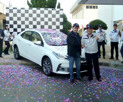 Toyota comemora a marca de um milhão de Corollas produzidos no Brasil