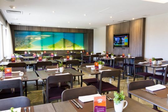 Restaurante Bossa Nova do hotel Bourbon Barra. Foto: Divulgação.