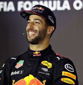 Vit?ria de Daniel Ricciardo traz mais equil?brio para o campeonato. Foto: Mark Thompson - Getty Images) / Red BullContent Pool 