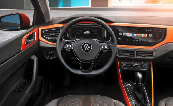 Painel do Polo R-Line. Quantidade de equipamentos est? muito acima dos equipamentos oferecidos pelos concorrentes. Foto: VW