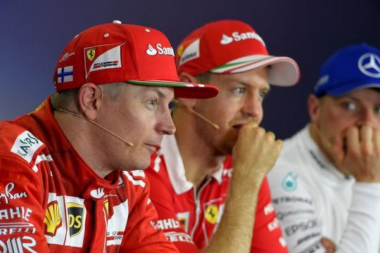 Sebastian Vettel da Ferrari pode conquistar o quinto t?tulo na categoria. Com a dobradinha Kimi Raikkonen pode ter seu contrato renovado. Foto: Ferrari