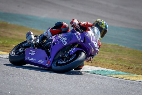Alex Barros vence a Superbike Brasil em Interlagos – SP