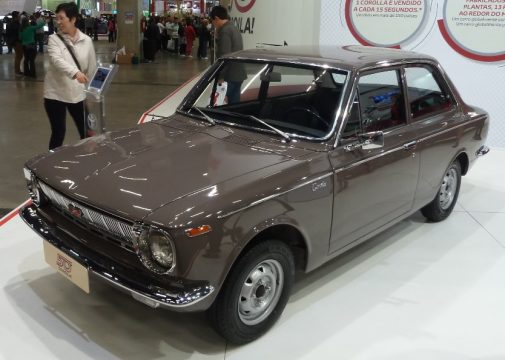 Toyota Corolla fabricado no Jap?o em 1968 esteve em exposi??o no estande da empresa no Festival do Jap?o. Modelo estava t?o bem conservado que parceria 0 km. Foto: Amauri Yamazaki