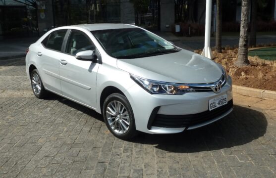 Avaliação: Toyota Corolla GLi 1.8- sedã tem uma das melhores relações custo-benefício