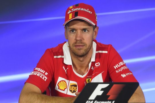 Sebastian Vettel da Ferrari fez uma corrida de recupera??o ap?s o toque com a RBR de Max Verstappen na segunda curva ap?s a largada. Foto: Ferrari