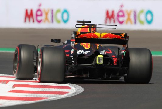 Daniel Ricciardo da RBR foi o mais r?pido no terceiro treino livre desta sexta-feira no M?xico. Foto: Clive Mason/Getty Images