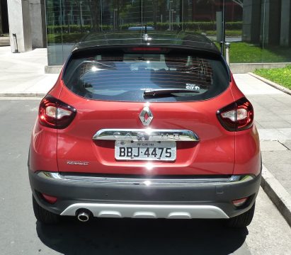 O porta malas tem capacidade para litros ? maior do que o do concorrente Jeep Renegade. Foto: Amauri Yamazaki