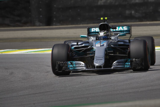 Valteri Bottas faz a pole position para o GP Brasil. Felipe Massa larga em nono