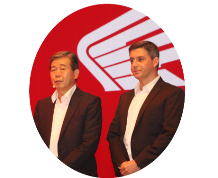 Issao Mizoguchi, CEO da Honda South America e Alexandre Cury, diretor comercial da Moto Honda da Amaz?nia. Foto: Amauri Yamazaki