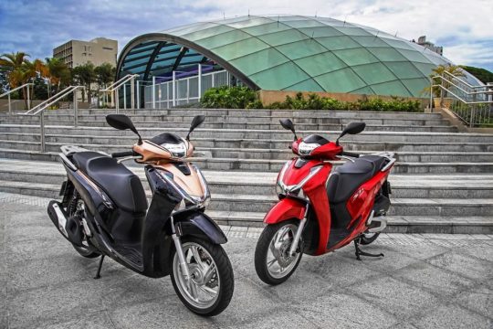 Três anos de garantia sem limite de quilometragem e sete trocas de óleo gratuitas. Foto: Honda