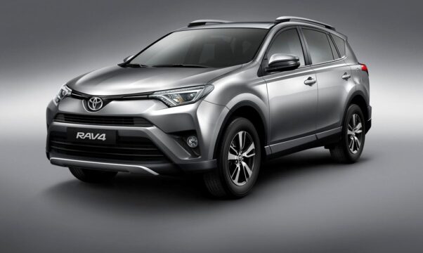 Toyota RAV4 2018 chega ao Brasil com nova versão de entrada