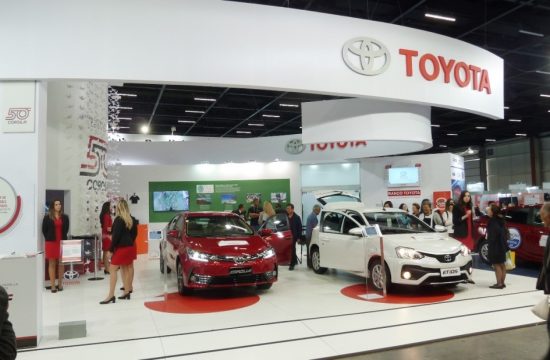 O estande da Toyota é tradicionalmente um dos mais concorridos anualmente durante o Festival do Japão em São Paulo. Foto: Amauri Yamazaki