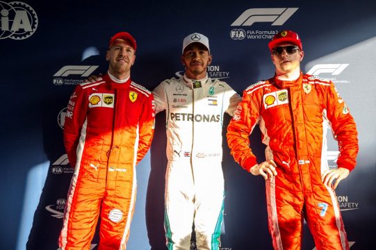 Lewis Hamilton ficou com a pole seguido por Kimi Raikkonen e Sebastian Vettel da Ferrari. Foto: Ferrari