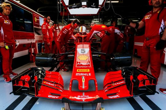 Sebastian Vettel da Ferrari conquistou a pole-position do GP da China na última volta do Q3. Foto: Ferrari