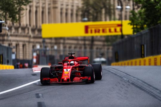 O alemão Sebastian Vettel conquistou a terceira pole positon consecutiva no ano. Foto: Ferrari