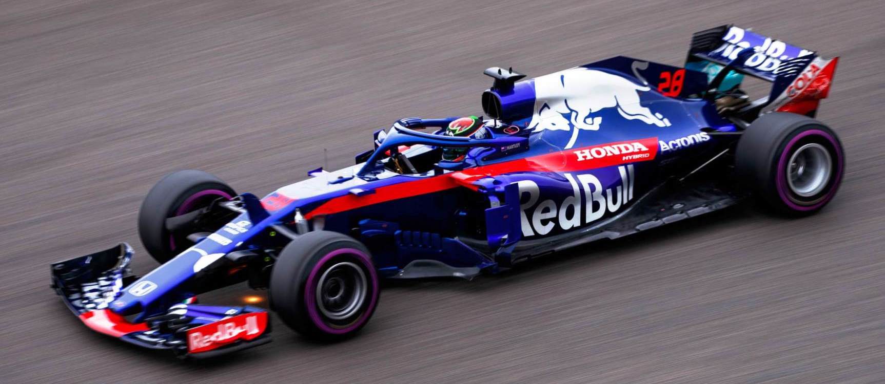 As duas Toro Rosso não tiveram uma boa performance na China e para piorar, bateram uma na outra no domingo. Foto: Lars Baron/Getty Images