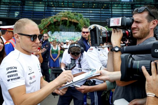 O finlandês Valteri Bottas da Mercedes fez a pole position do GP da Áustria, mas ainda não assinou o contrato para a próxima temporada. Foto: Mercedes