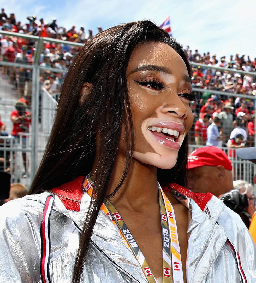 Devido a um problema de comunicação da modelo Winnie Harlow deu a banderada com uma volta antes do término da prova. Foto by Mark Thompson/Getty Images) // Getty Images / Red Bull Content Pool // AP-1VXFWEU1D2111 // Usage for editorial use only // Please go to www.redbullcontentpool.com for further information. //