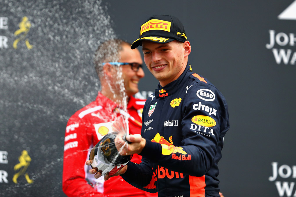 Max Verstappen já está na frente de Daniel Ricciardo no campeonato mundial de pilotos. Foto: Mark Thompson/Getty Images) // Getty Images / Red Bull Content Pool // AP-1WQ5FKGAH1W11 // Usage for editorial use only // Please go to www.redbullcontentpool.com for further information. //