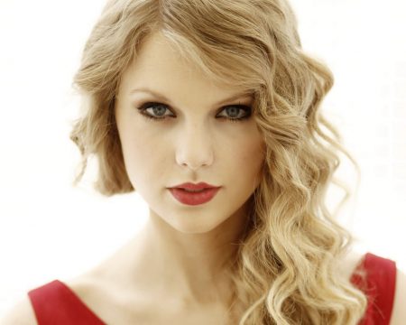 Taylor Swift tem apenas 28 anos e já faz parte da lista das mais ricas dos EUA. Foto:Matt Sayles