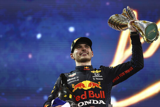Max Verstappen vence o GP de Abu Dhabi de F-1