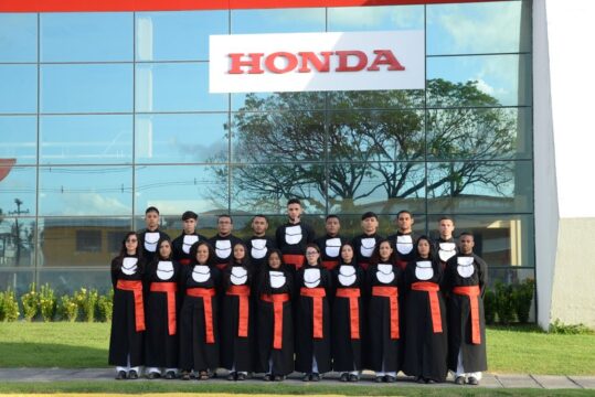 Honda promove formatura do Curso de Formação de Profissionais
