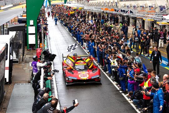 Ferrari vence às 24 Horas de Le Mans