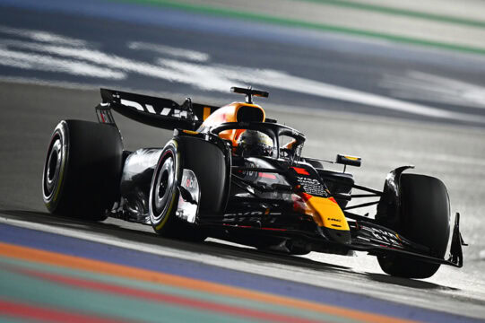 Max Verstappen vence o GP do Catar de F-1