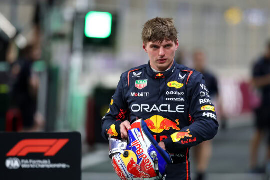 Verstappen conquista a pole na Arábia Saudita