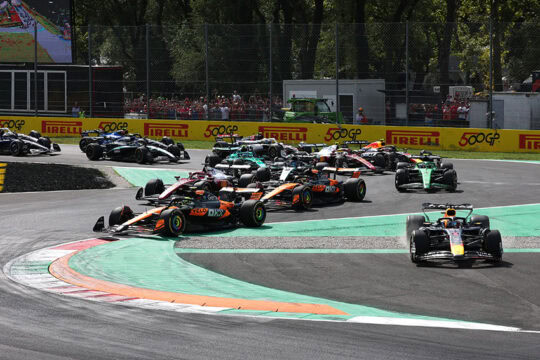 Max Verstappen vence o GP da Itália de F-1