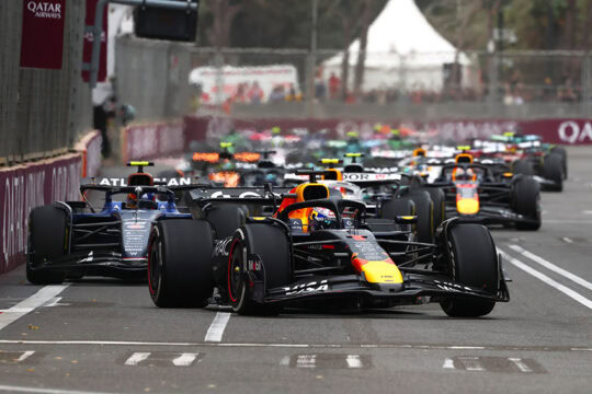 Verstappen vence o GP do Azerbaijão de F-1