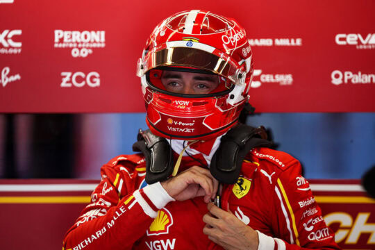 Leclerc faz o melhor tempo no 1º treino no México