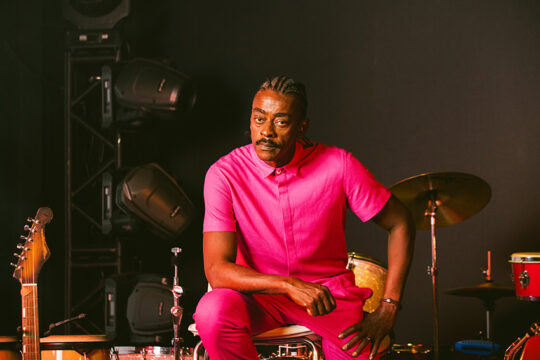Seu Jorge abre programação de shows do GP de São Paulo